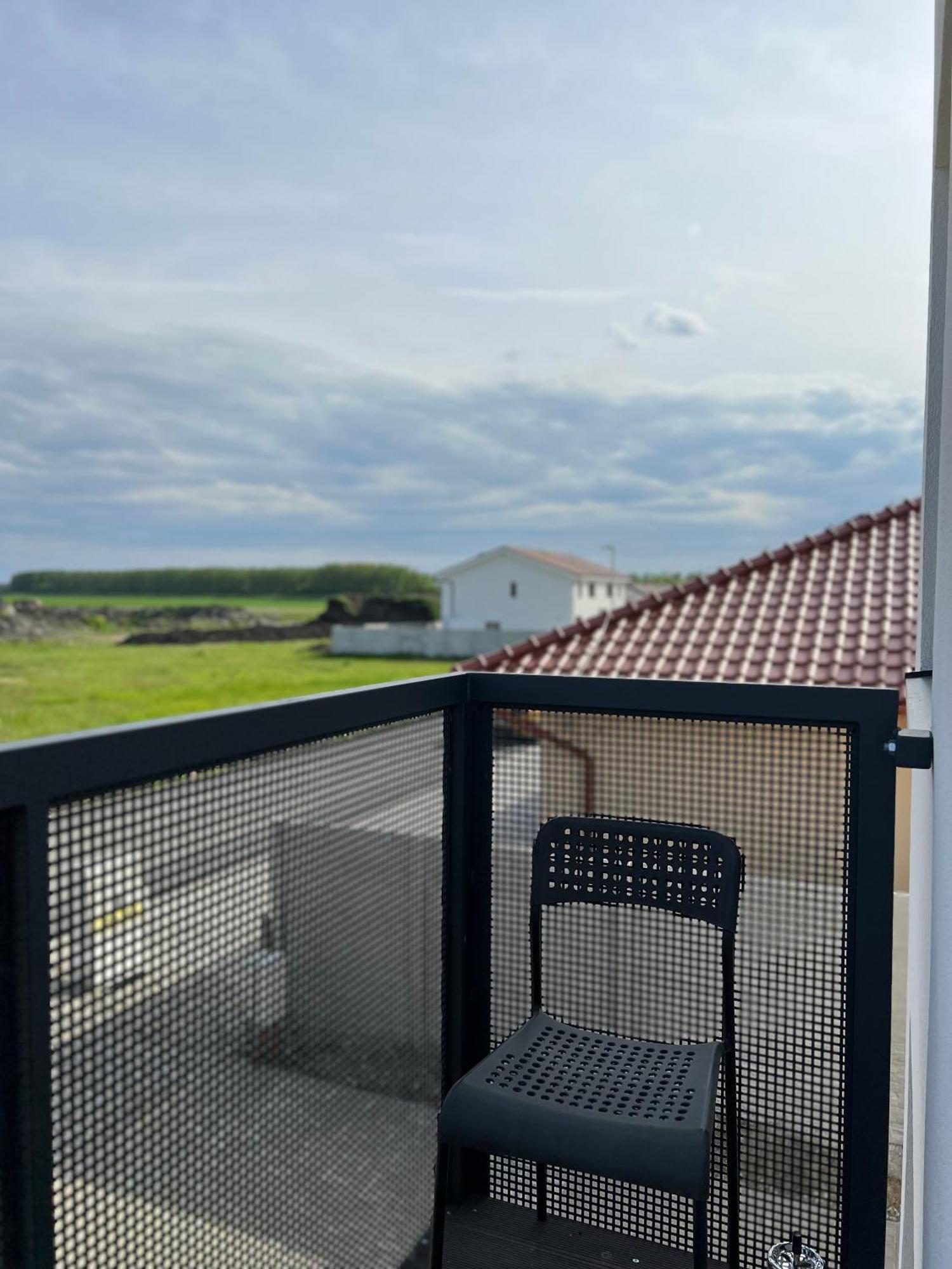 Apartmany Catalina Nesvady Exterior photo