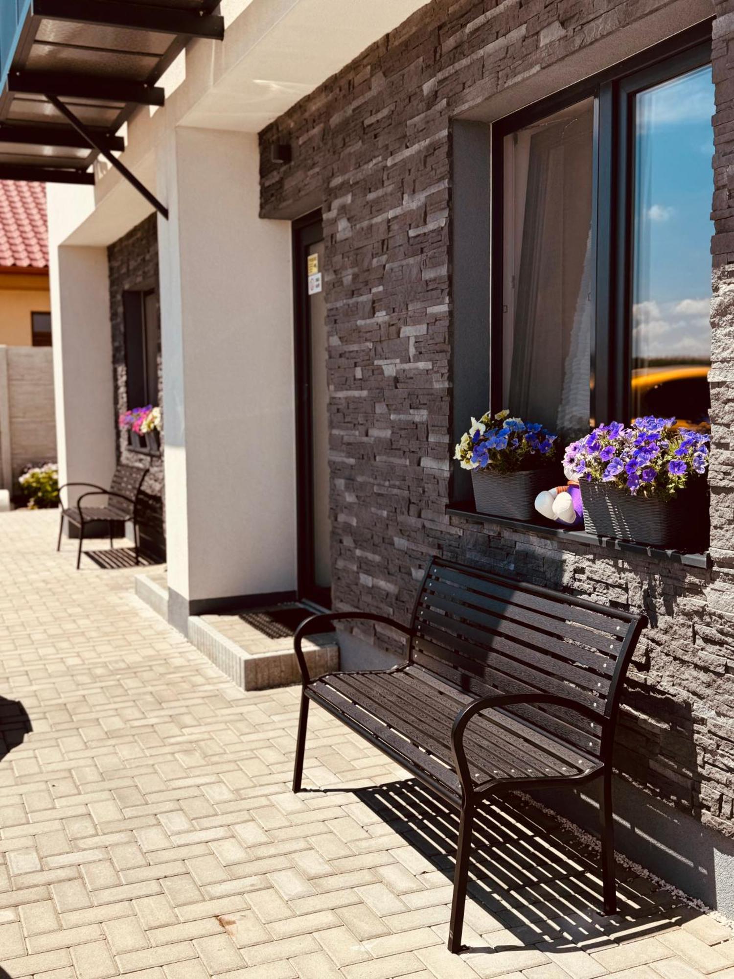 Apartmany Catalina Nesvady Exterior photo